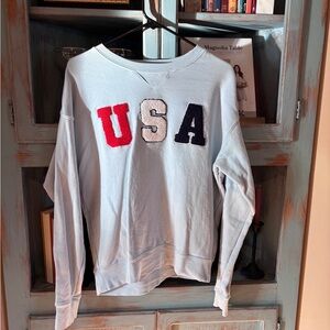 Wildfox size small 🇺🇸 usa sweater